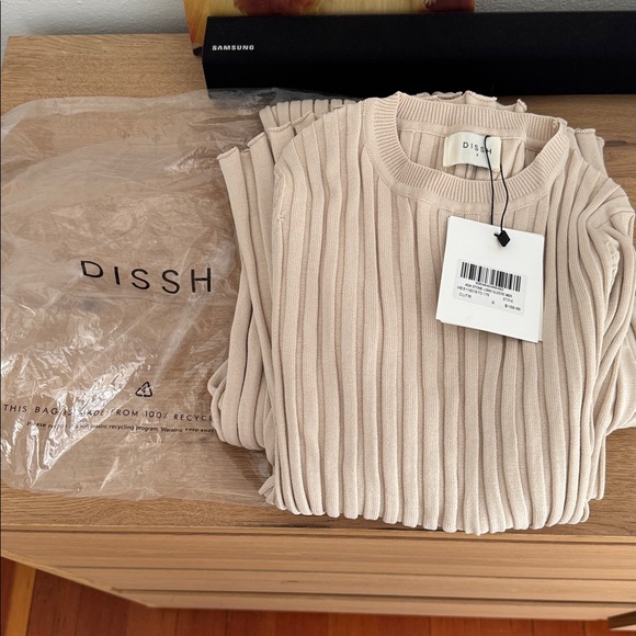 DISSH Cream Long Sleeve Ribbed Dress - Picture 5 of 5